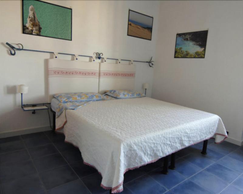 Nughe 'E' Oro Guesthouse Nuoro  Ngoại thất bức ảnh