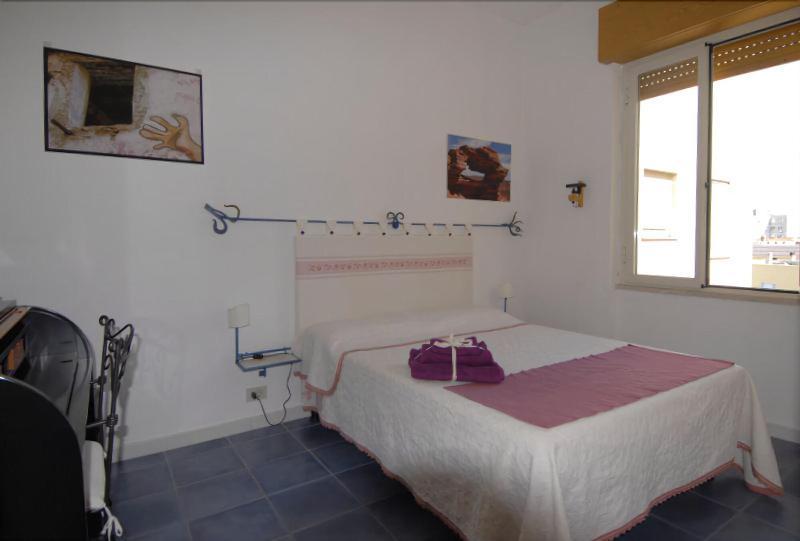 Nughe 'E' Oro Guesthouse Nuoro  Ngoại thất bức ảnh