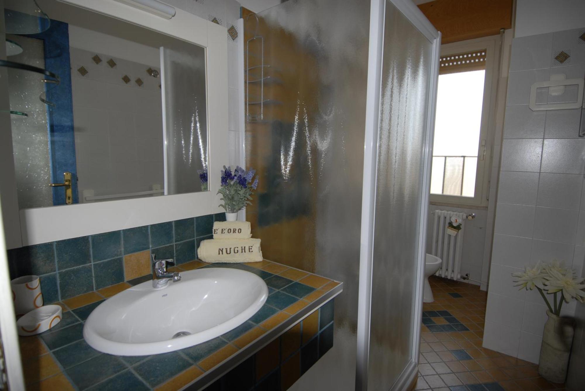 Nughe 'E' Oro Guesthouse Nuoro  Ngoại thất bức ảnh