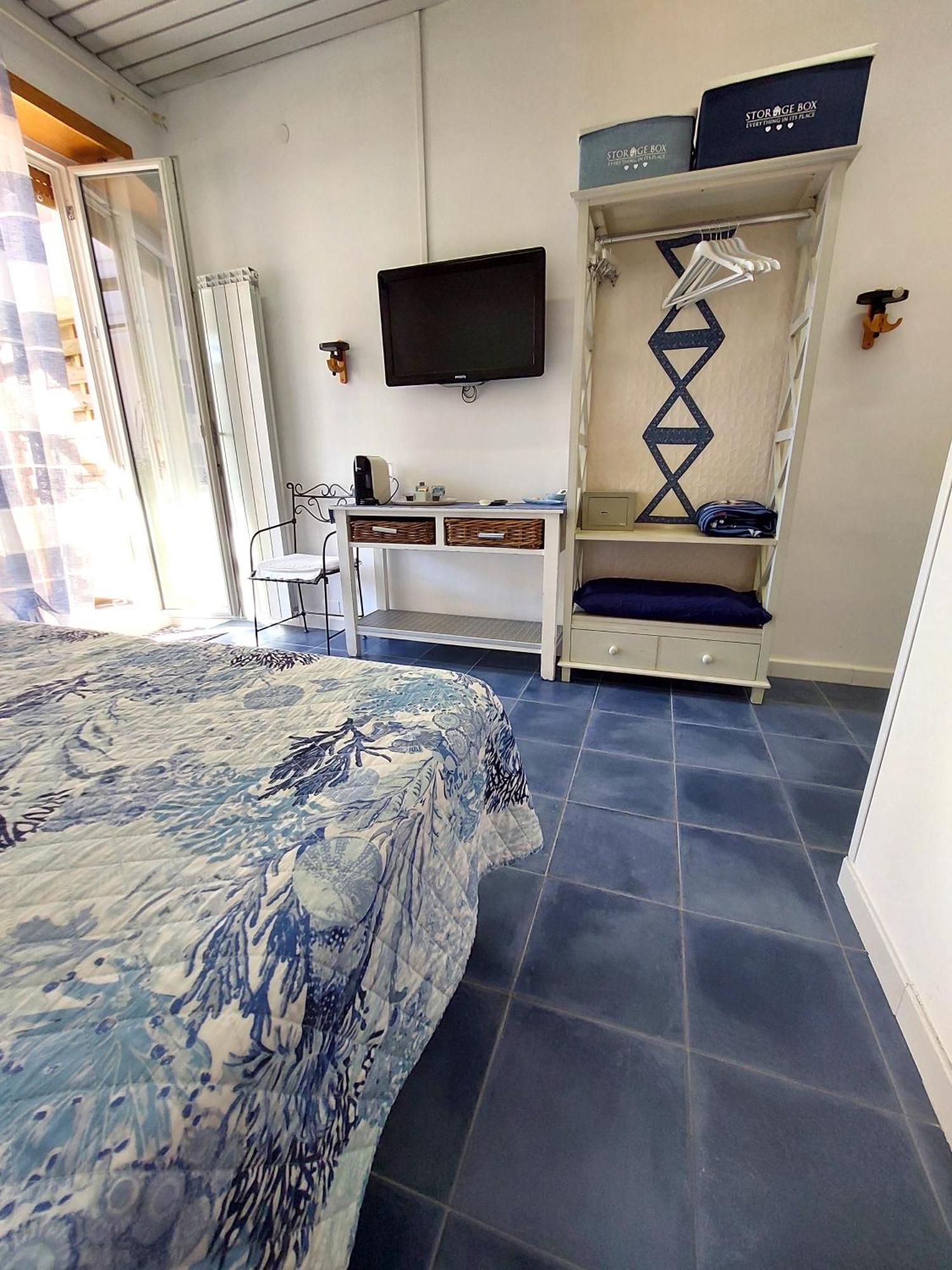 Nughe 'E' Oro Guesthouse Nuoro  Ngoại thất bức ảnh
